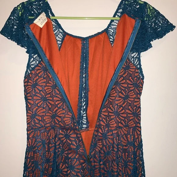 Cap Sleeve Dress - Picture 7 of 13